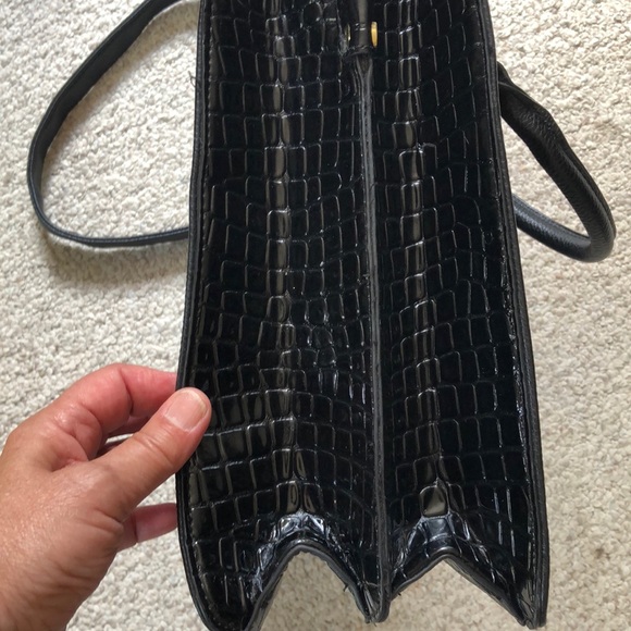 NWOT STEVE MADDEN Cross/Messenger bag (Vegan) - Picture 4 of 16